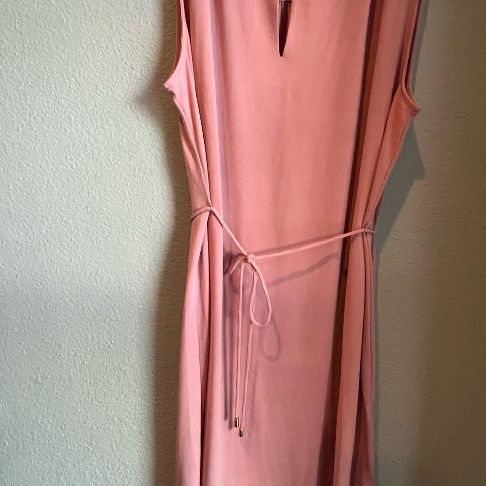 Elegant Pink Sleeveless Dress